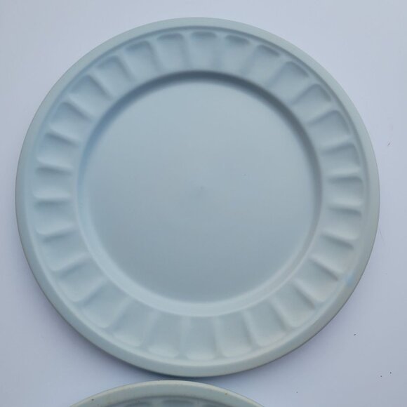 Royal Norfolk Set Of 2 Light Blue Ceramic Plates 11" Diameter - Picture 2 of 5